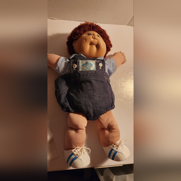 1980's Vintage Cabbage Patch Doll - Picture 4 of 6